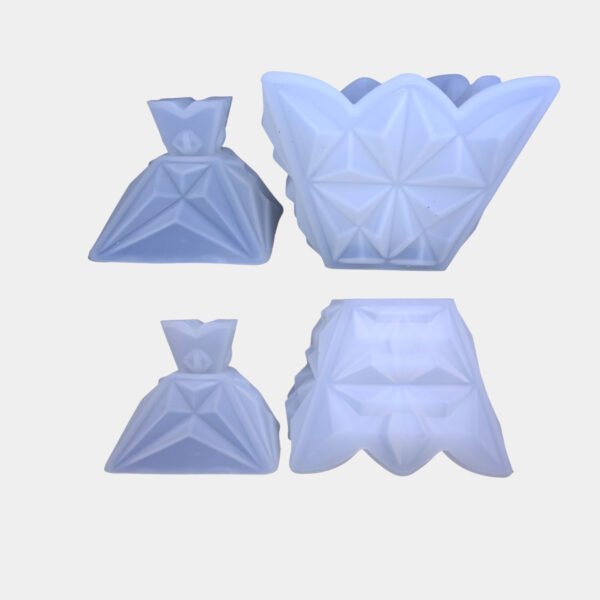Square Chinese jar